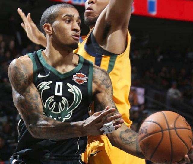 他反复强调 他反复强调