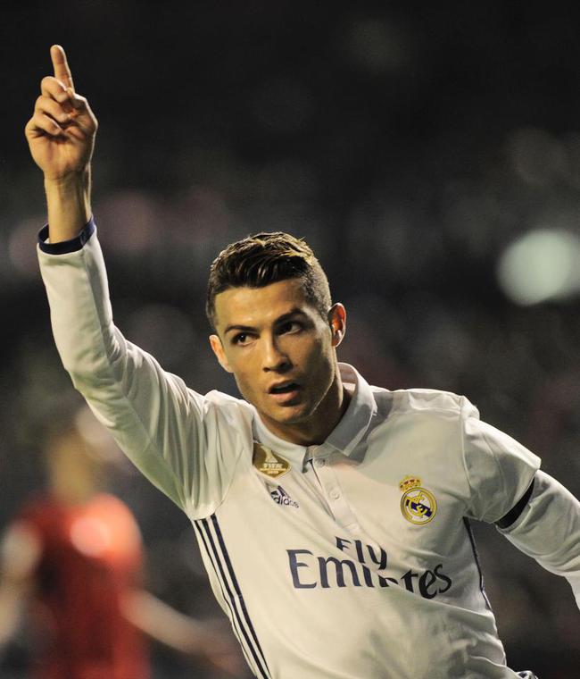 伊涅斯塔 伊涅斯塔